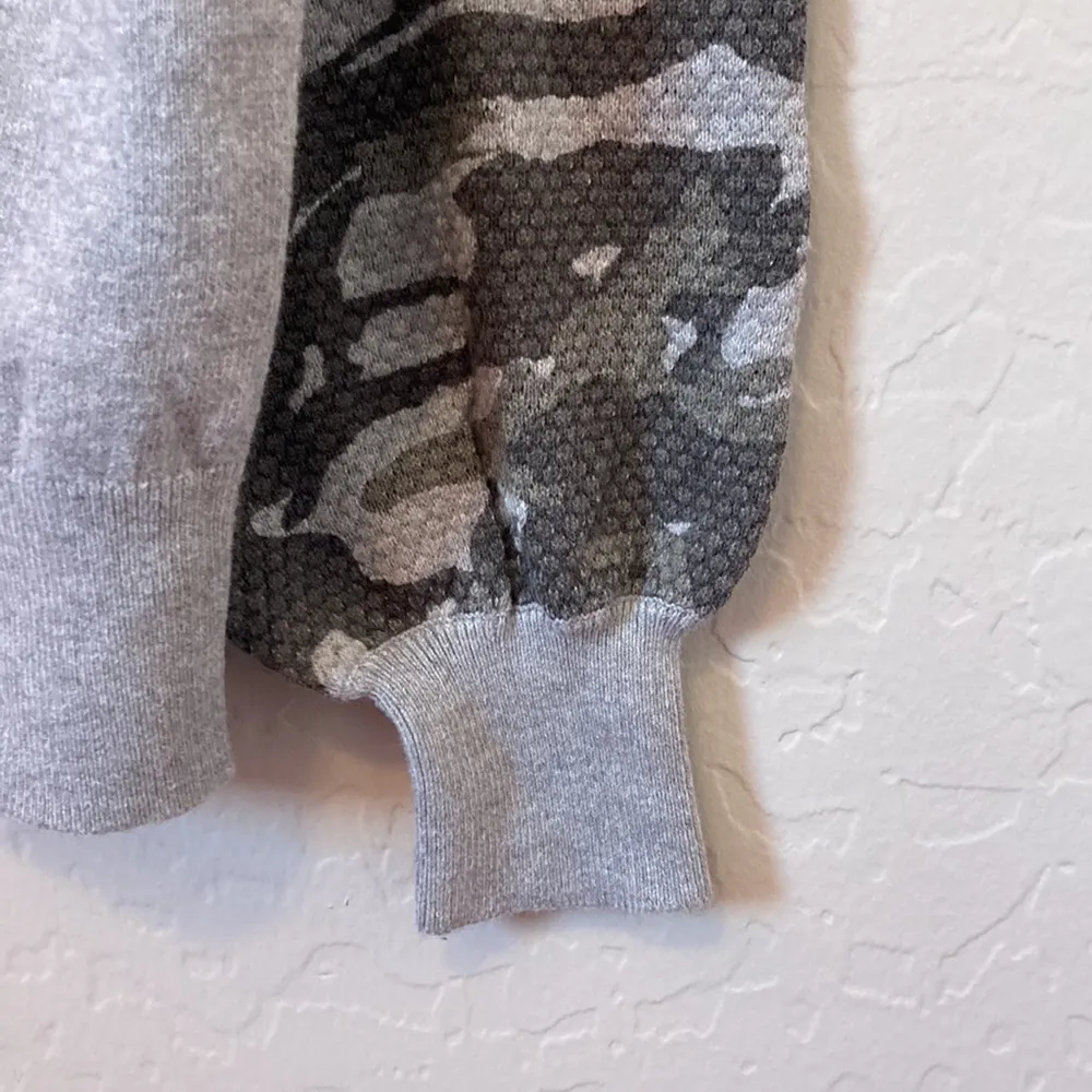 MONROW “NAKITA” CAMOUFLAGE CASHMERE BLEND SWEATER | XS Gray - Image 6