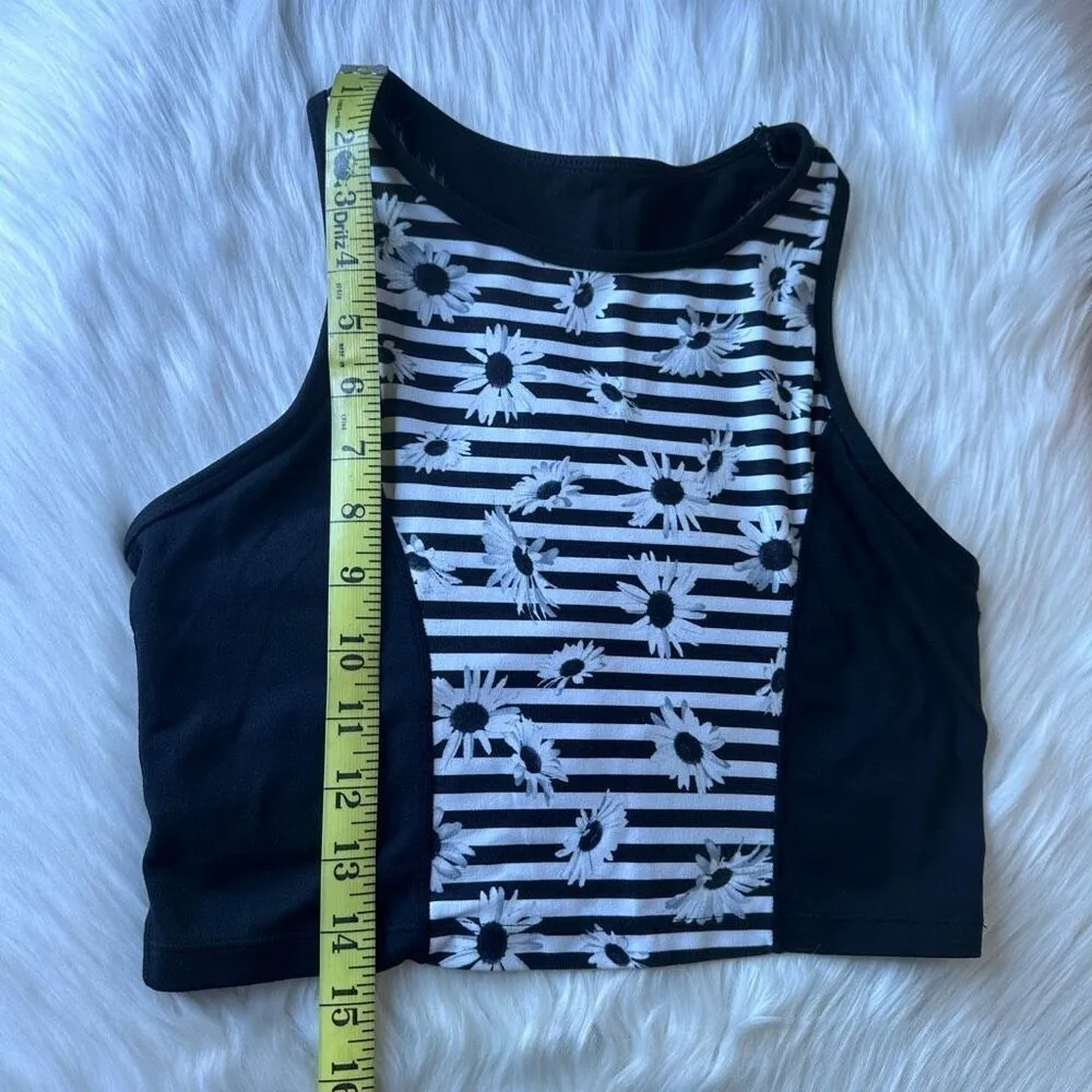 Betsey Johnson Stripe Daisy Floral Design Performance Crop Top Sports Bra - Image 5