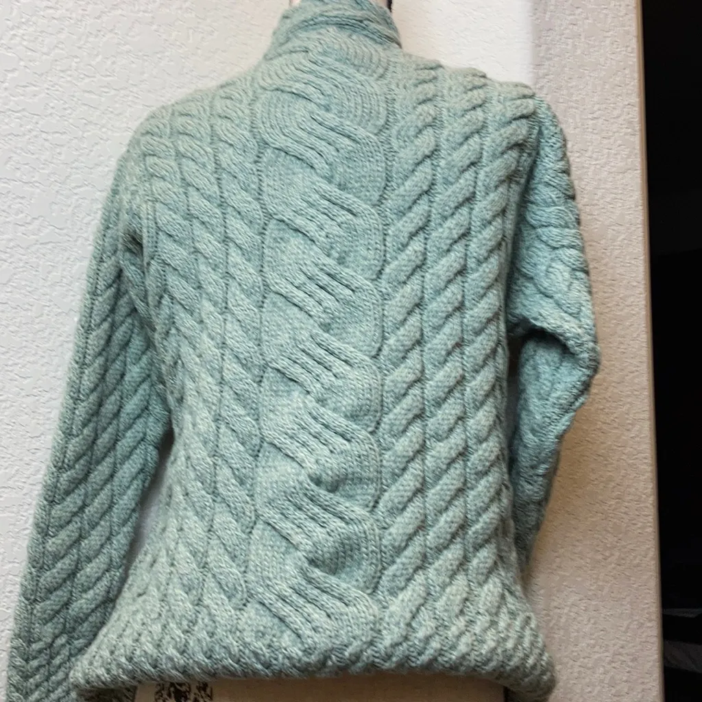 Carraigdonn Mint Green Cable Knit Merino Wool Sweater A55 Size L - Image 3