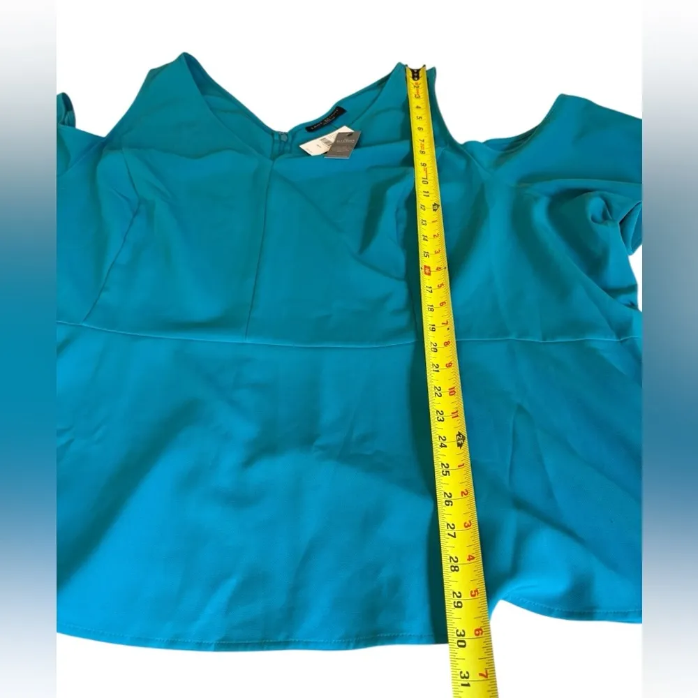 Lane Bryant Fitted Short Sleeve Cold Shoulder Peplum Top New With Tags Size 38 - Image 9