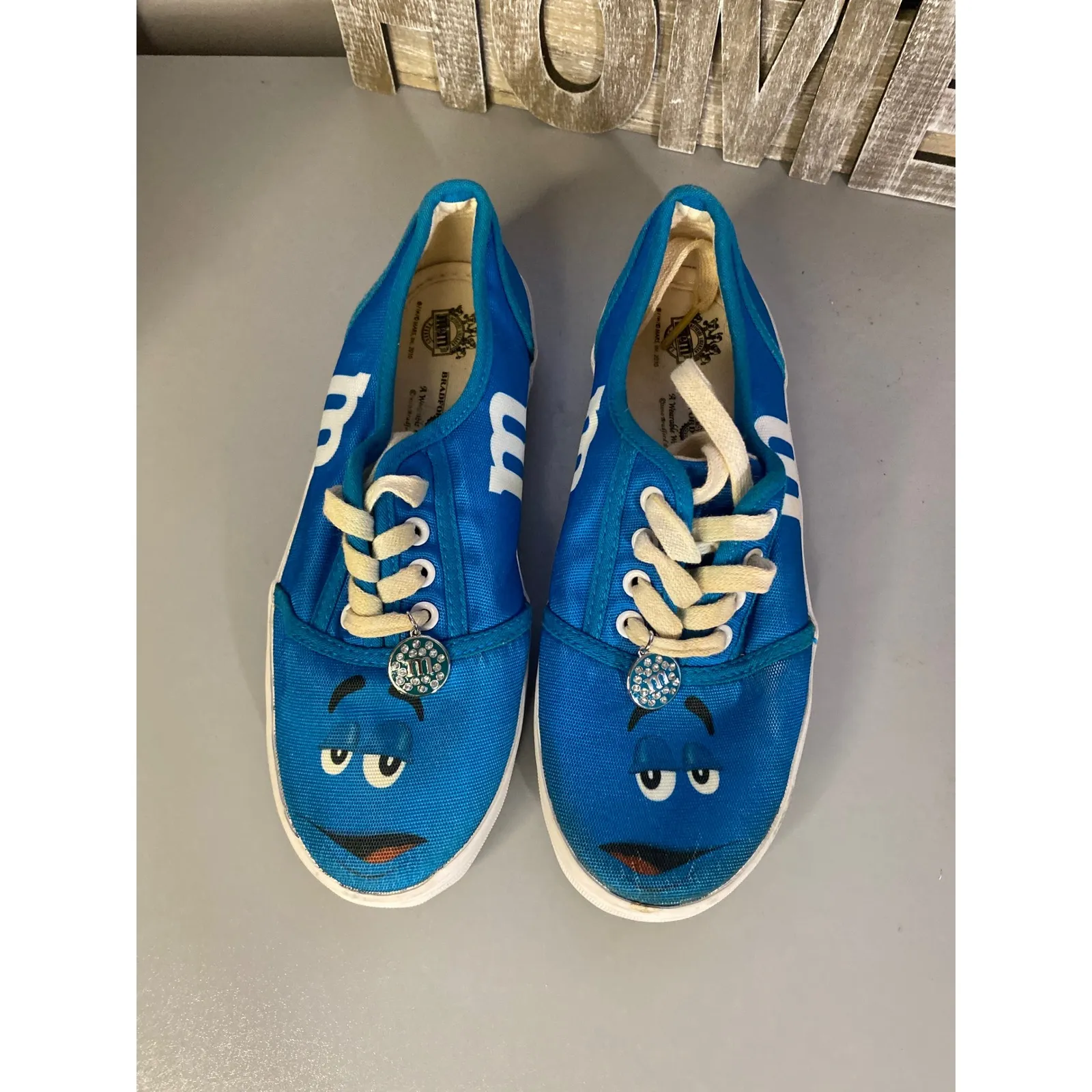 M&Ms Blue Cartoon Face Sneakers Womens Size 5.0 US 3.5 UK Bradford Exchange - Image 8