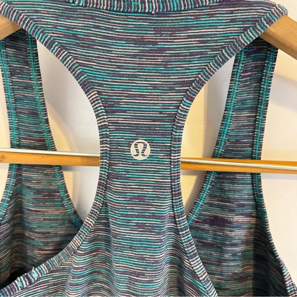 Lululemon Space Dye Reversible Racerback Tank. Size 4 - Image 4
