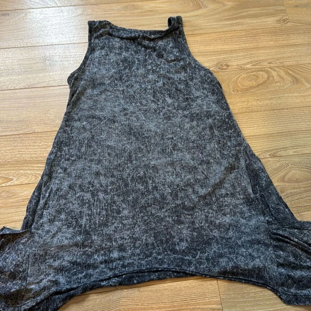 Romeo and Juliet Couture Tank Top Size Small - Image 7