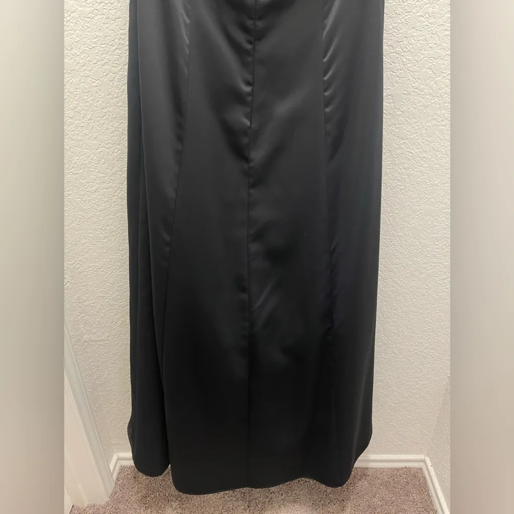 Jump Apparel by Wendy Chaitin Classic Black and White Strapless Gown plus‎ size - Image 7