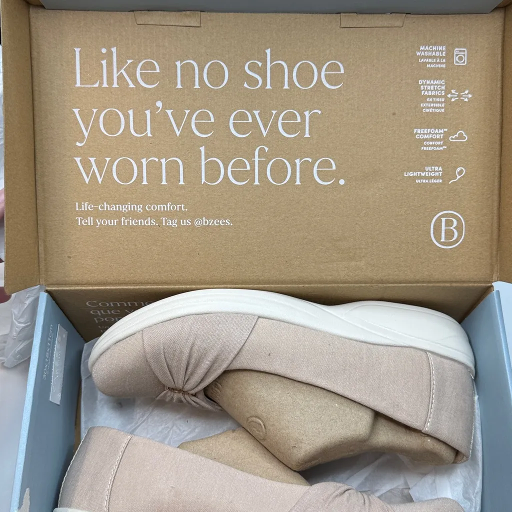 LifeStride Women's Paige Washable Round Toe Slip Ons - Image 12