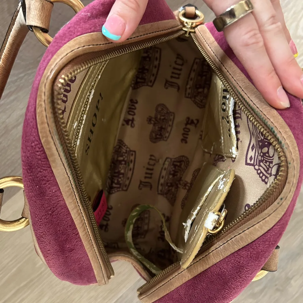 Vintage Juicy Couture Burgundy Velour Purse w/ Heart Mirror Charm Y2K - Image 8