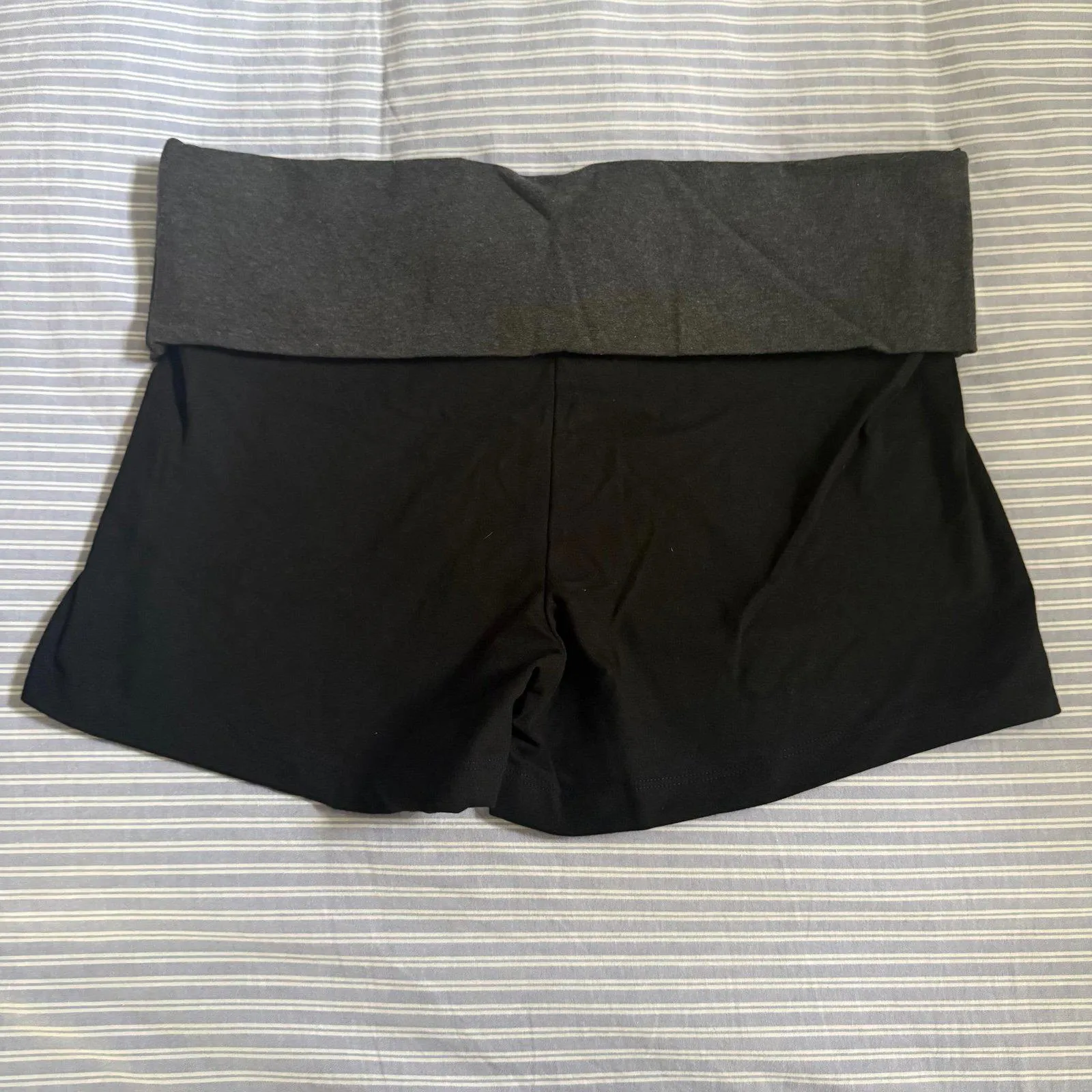 Y2K PINK Victoria Secret YOGA SHORTIE SHORTS - Image 3