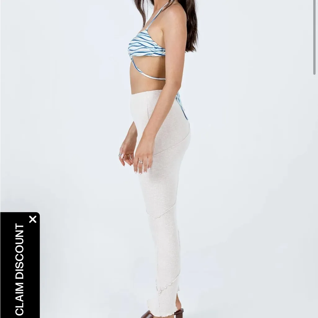 Princess Polly Oscar Maxi Skirt Beige High Waisted Pencil Fit Rib Knit Size 6 - Image 4