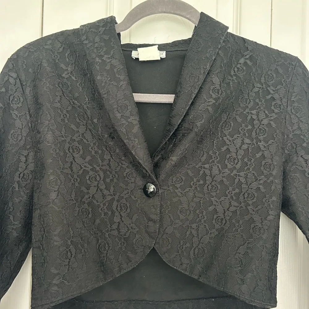 Vintage Elegant Black Lace Women's Jacket Size M - Image 2