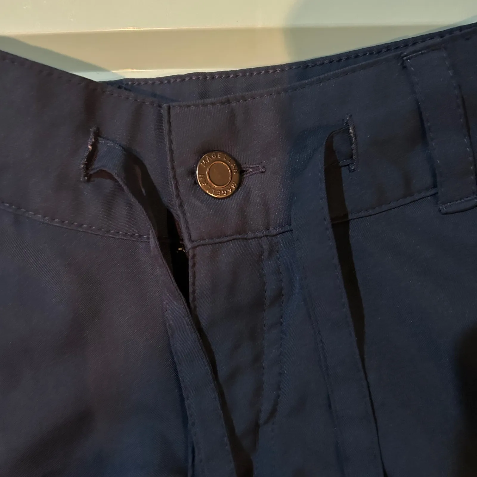 Magellan Outdoors Hiking‎ Shorts Activewear Outdoor Zipper Pocket  
XS - Image 5