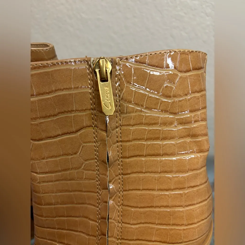 Circus by Sam Edelman Layla Bootie in Caramel Alligator Patent Leather Size 8.5 - Image 10