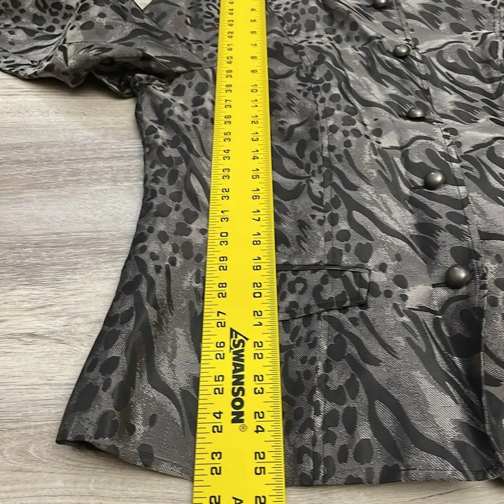 Black & Silver Print Button Down Blazer / Jacket Size Medium - Image 10