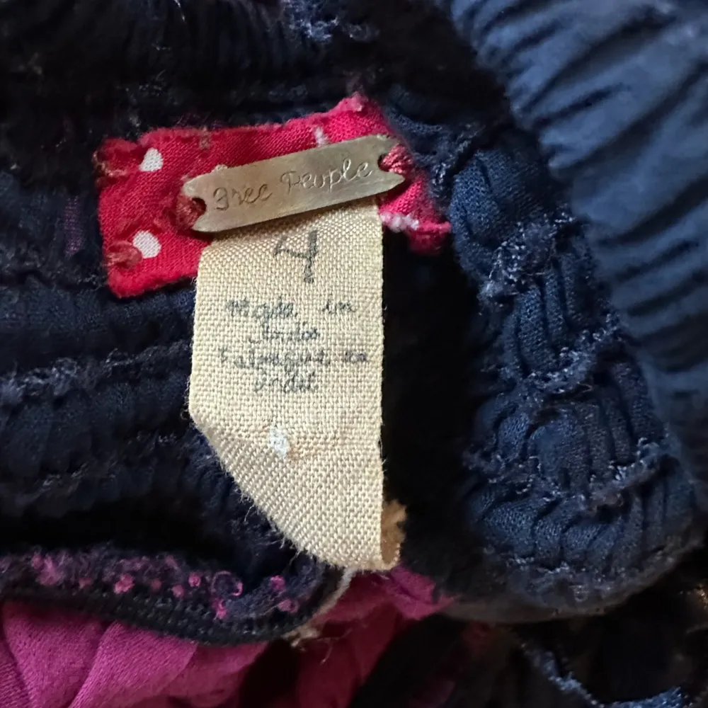 Free People embroidered flowy tank tank size 4 smocked  back - Image 3