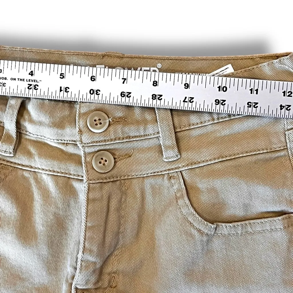 Junior's Wallflower Sassy High Rise Cuffed Hems Pockets Shorts Size 1 Beige - Image 6