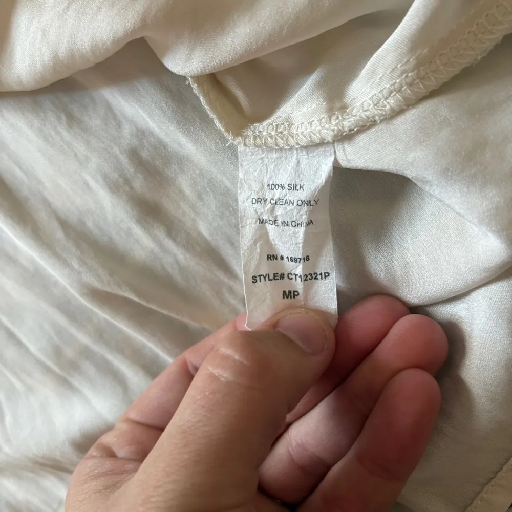 Women’s Tailleur 100% Silk Cap Sleeve Blouse in Cream Off White Natural Fibers Size M - Image 6