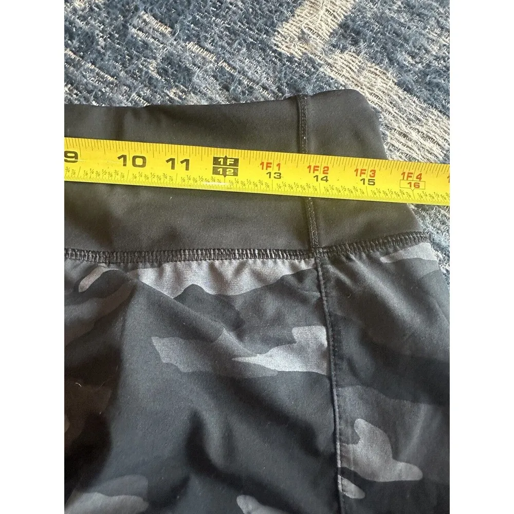 Athleta Lined Athletic Shorts Black Gray Camouflage Women’s Size Small - Image 6
