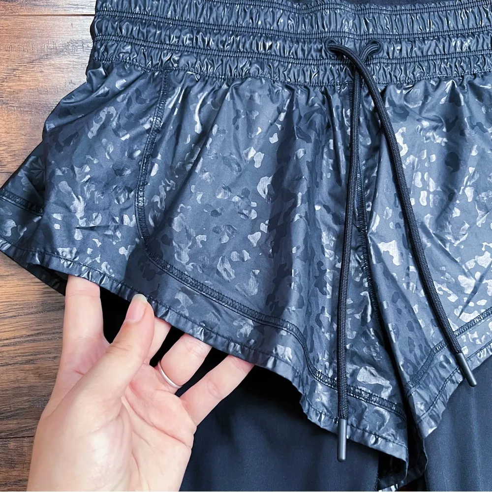 Athleta • Rainier 2-in-1 Tight leggings shorts layered Black layered - Image 6