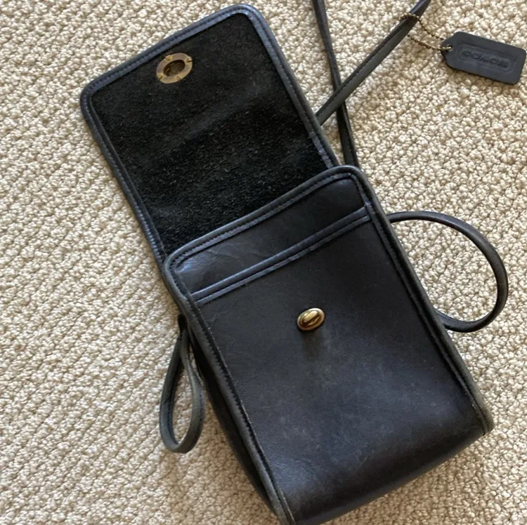 Vintage Coach Turnlock Crossbody Bag 90s Black #356 0149-356 Front Flap Handbag - Image 10