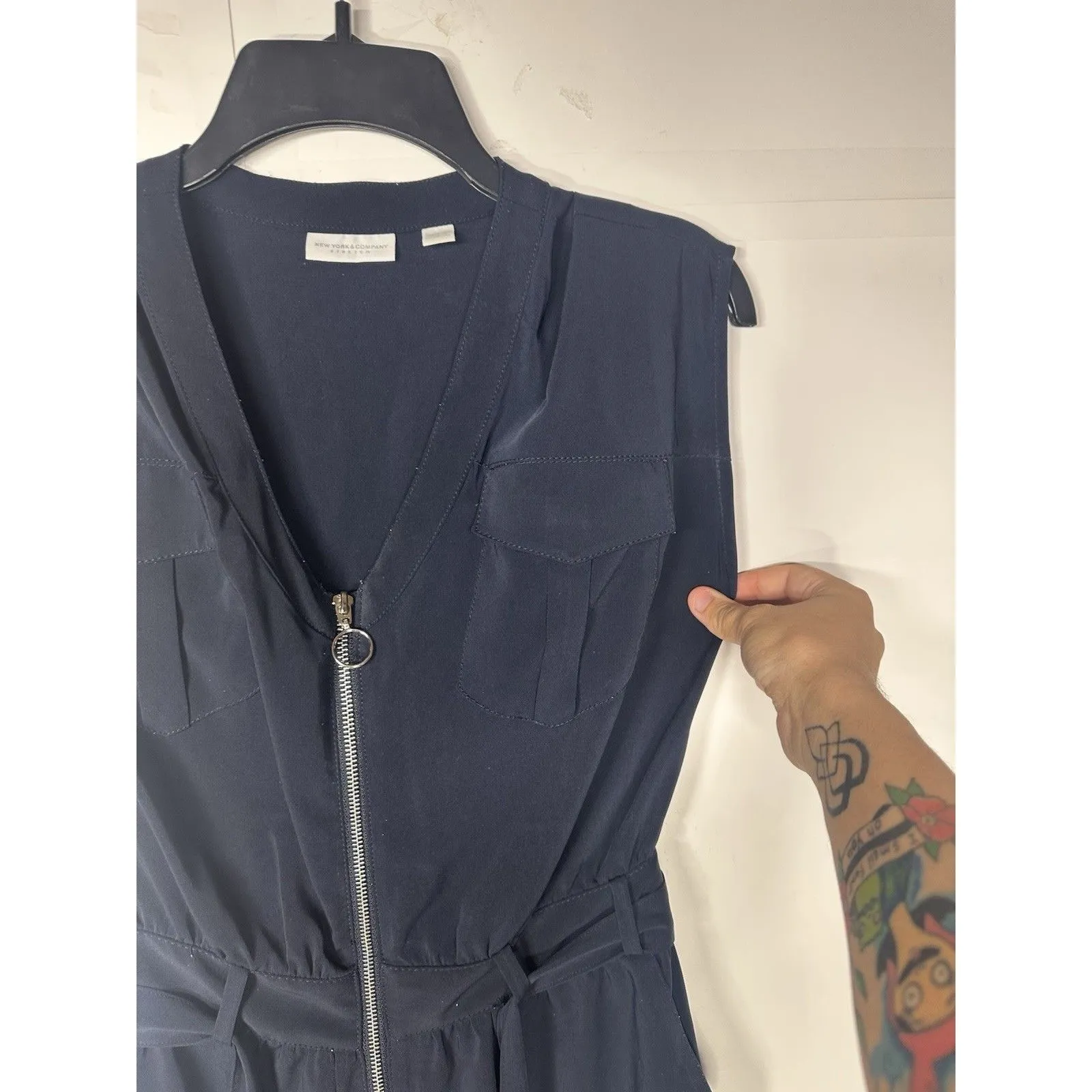 Women's New York & Company Navy Sleeveless Zip - Image 5