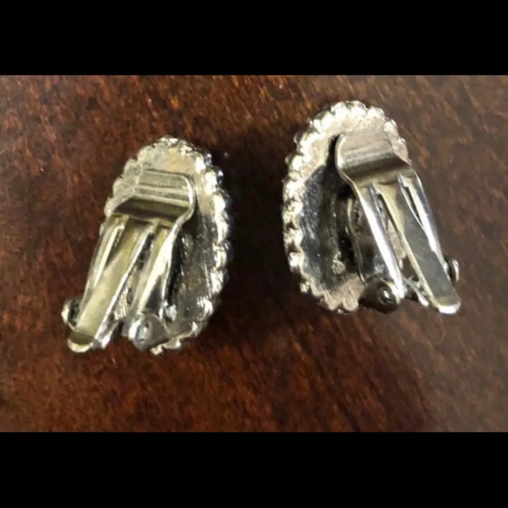 Turquoise Turtle Necklace and Clip on Earrings Set - Image 8