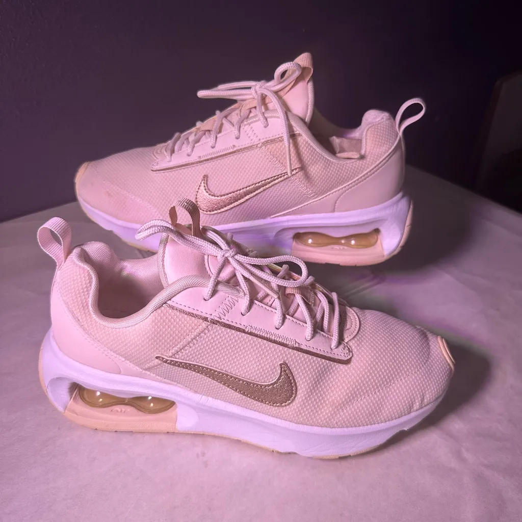 Nike  Women's Beige Sneakers - Image 3