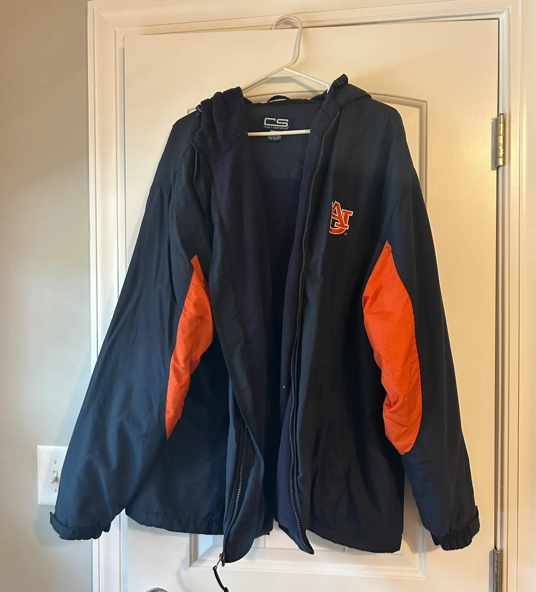 Auburn University Windbreaker Size XL - Image 3