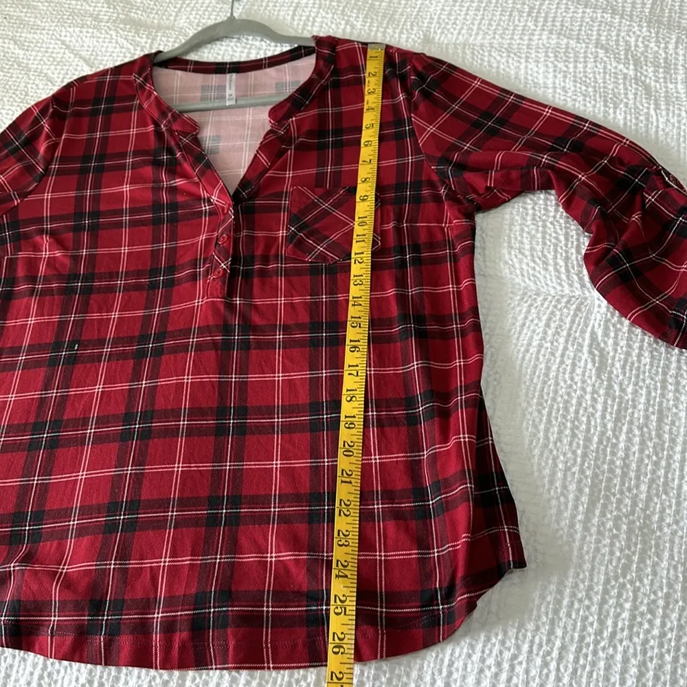 DNA Couture Women's 2X Split Neck Pullover Plaid Top Red Black Tartan Roll Tab - Image 8
