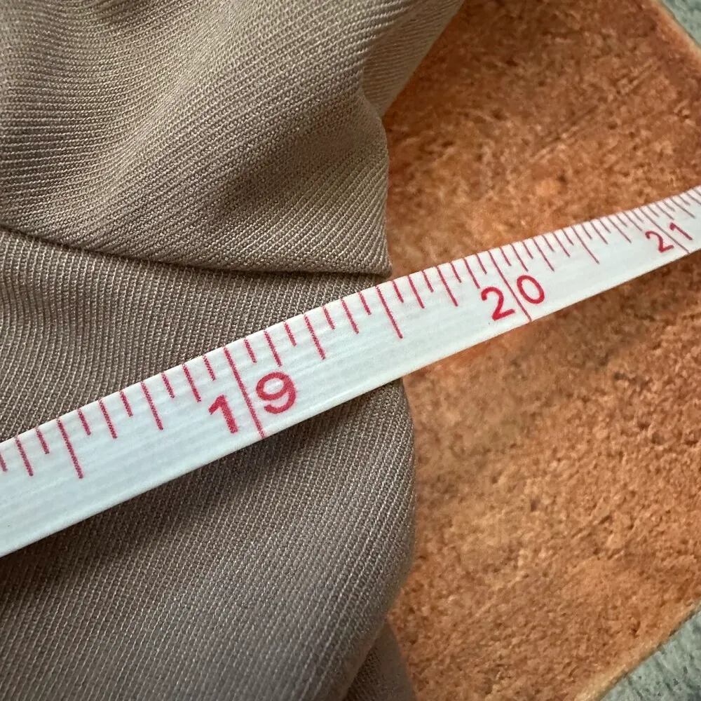 Lululemon Taupetastic Relaxed-Fit Twill Blazer Size 2 - Image 11