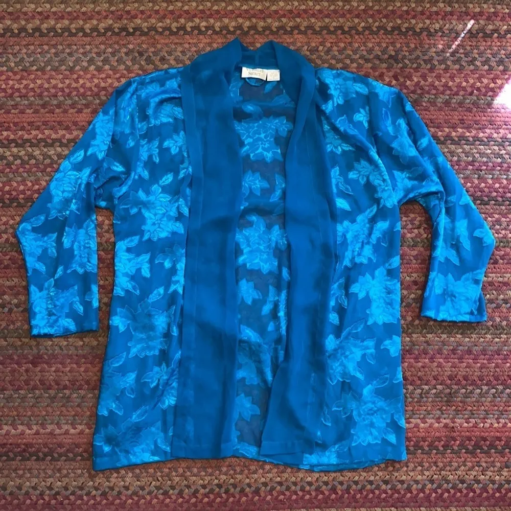 VTG BLUE DAMASK 80s GOLD LABEL VICTORIAS SECRET ROBE KIMONO - Image 5