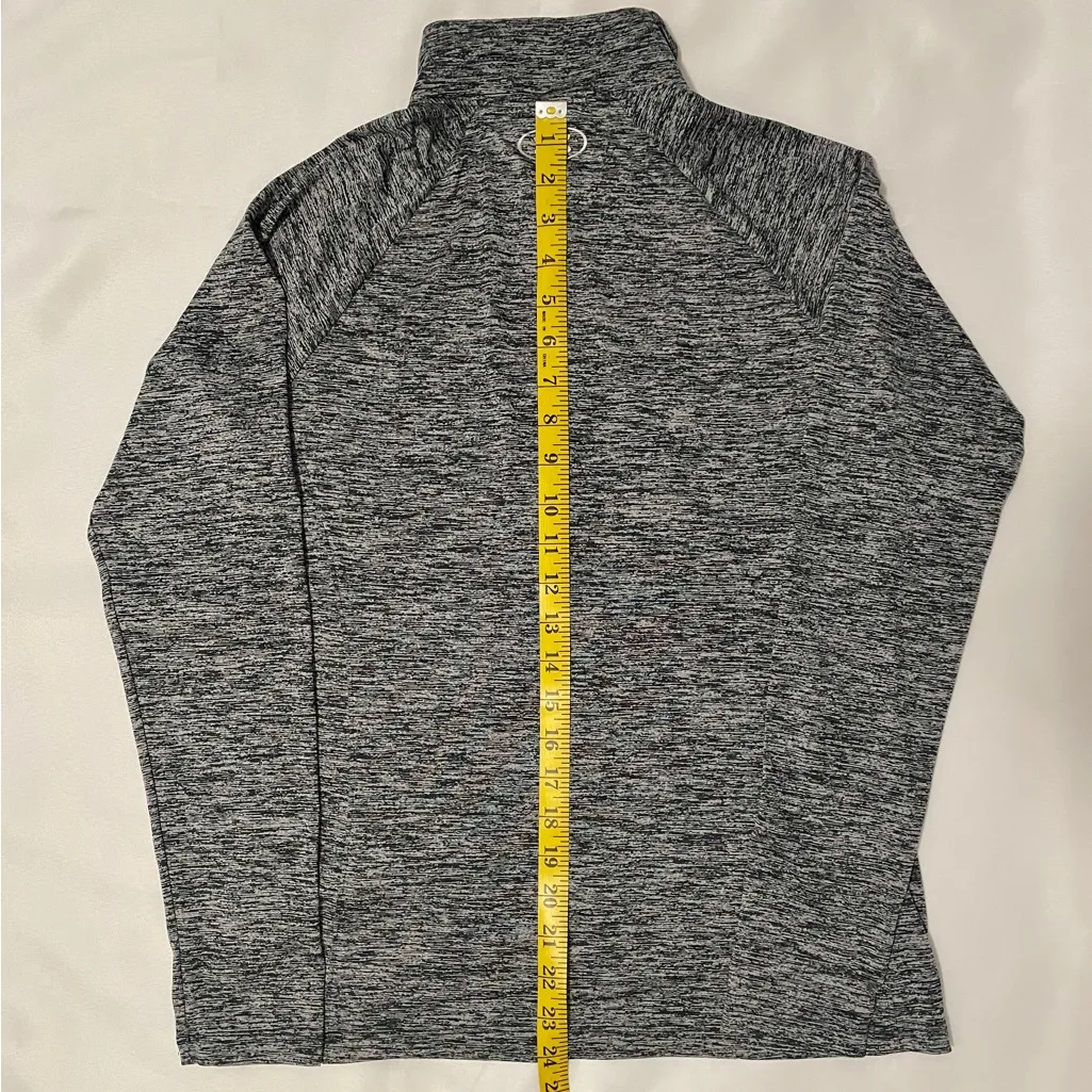 Women’s under armour long sleeve half zip jacket size medium - Image 4