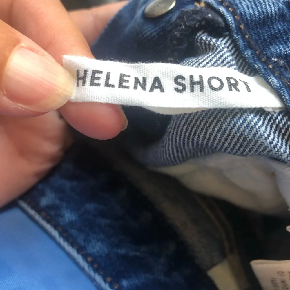 Grlfrnd Denim Shorts Distressed Helena Short blue Jean color Size 24 - Image 5