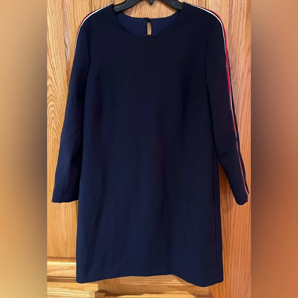 Banana Republic Women’s Navy Blue Crewneck Dress w/ Racing Stripes Size 4 Petite - Image 2