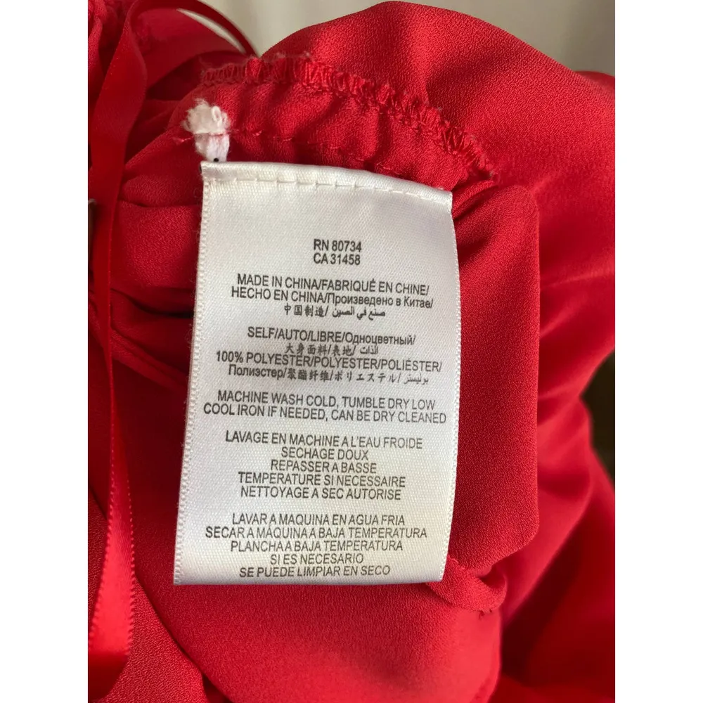 BCBGMAXAZRIA Casli Halter Romper in Coral with Pockets Small - Image 6