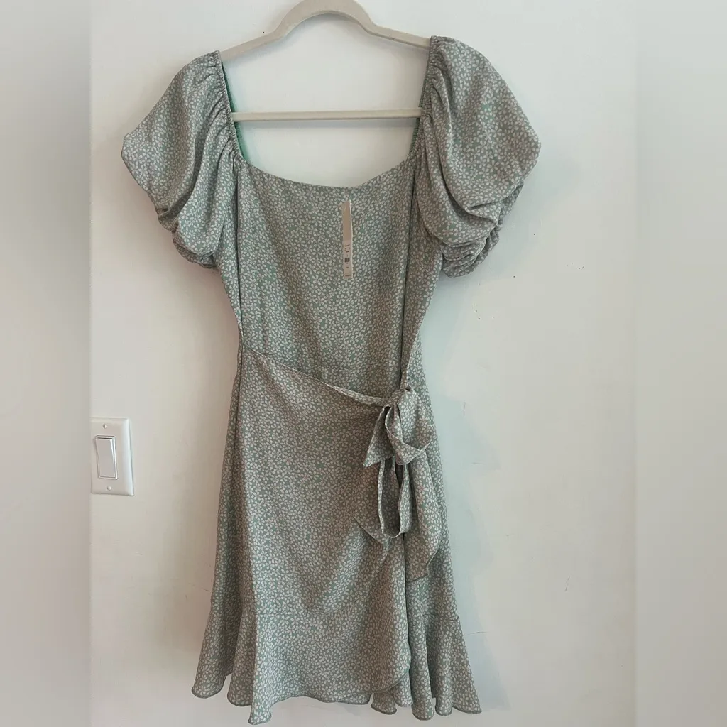 ROWA NWT Floral Puff Sleeve Mini Dress Size S Sage Green Ruffle Hem Wrap Style - Image 3