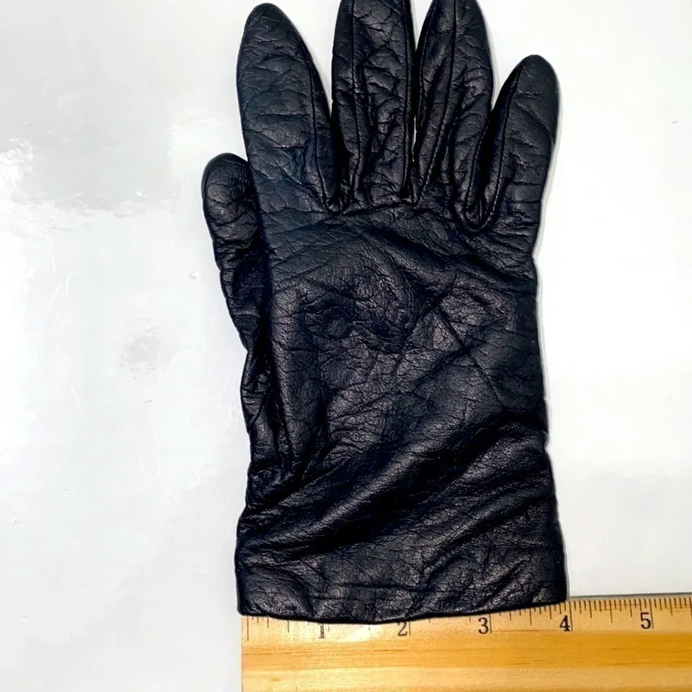 Fownes black leather gloves with brown cashmere lining. Size 7.5. - Image 6