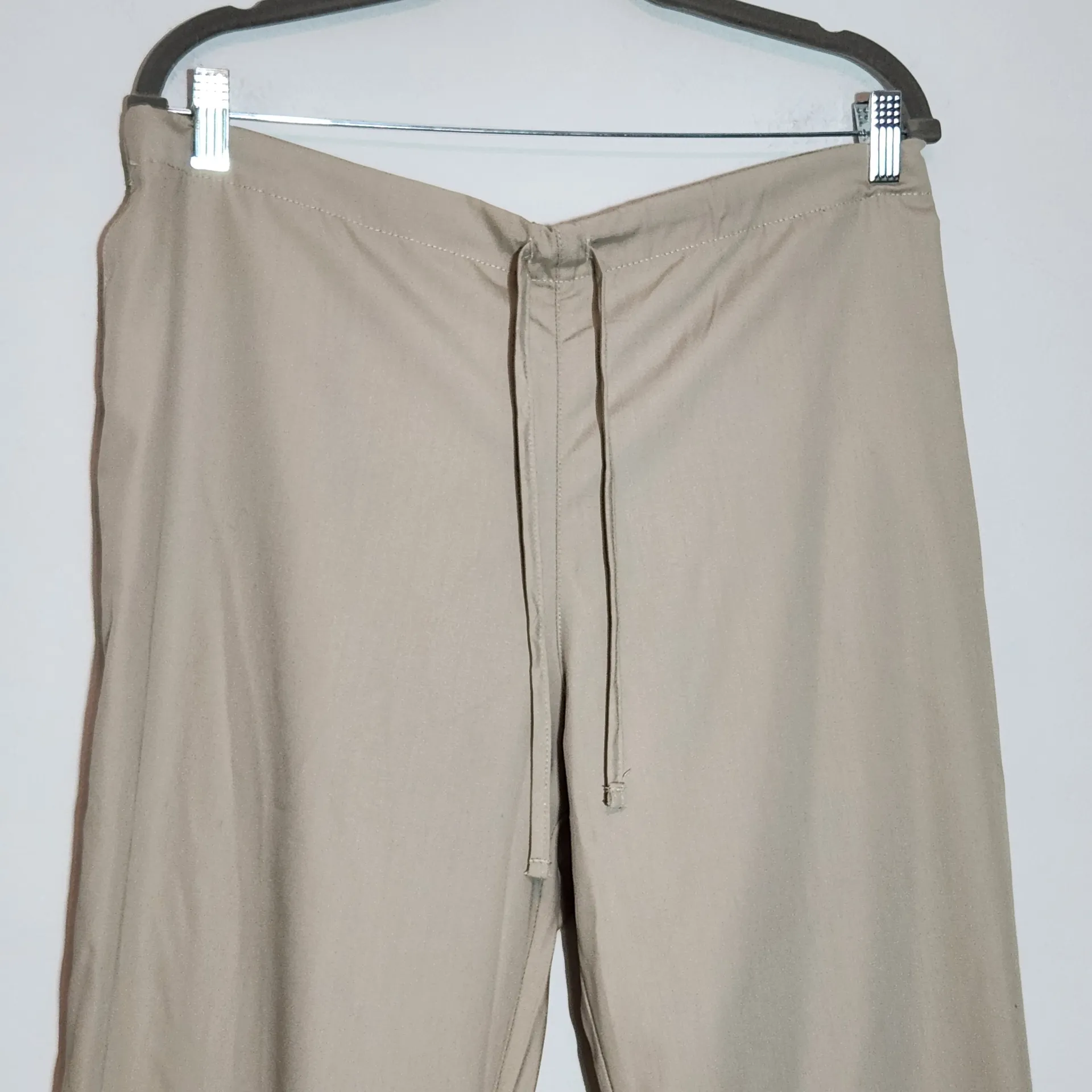 Cherokee Light Khaki Scrubs NWT Size Medium Khaki Cherokee Workwear - Image 3