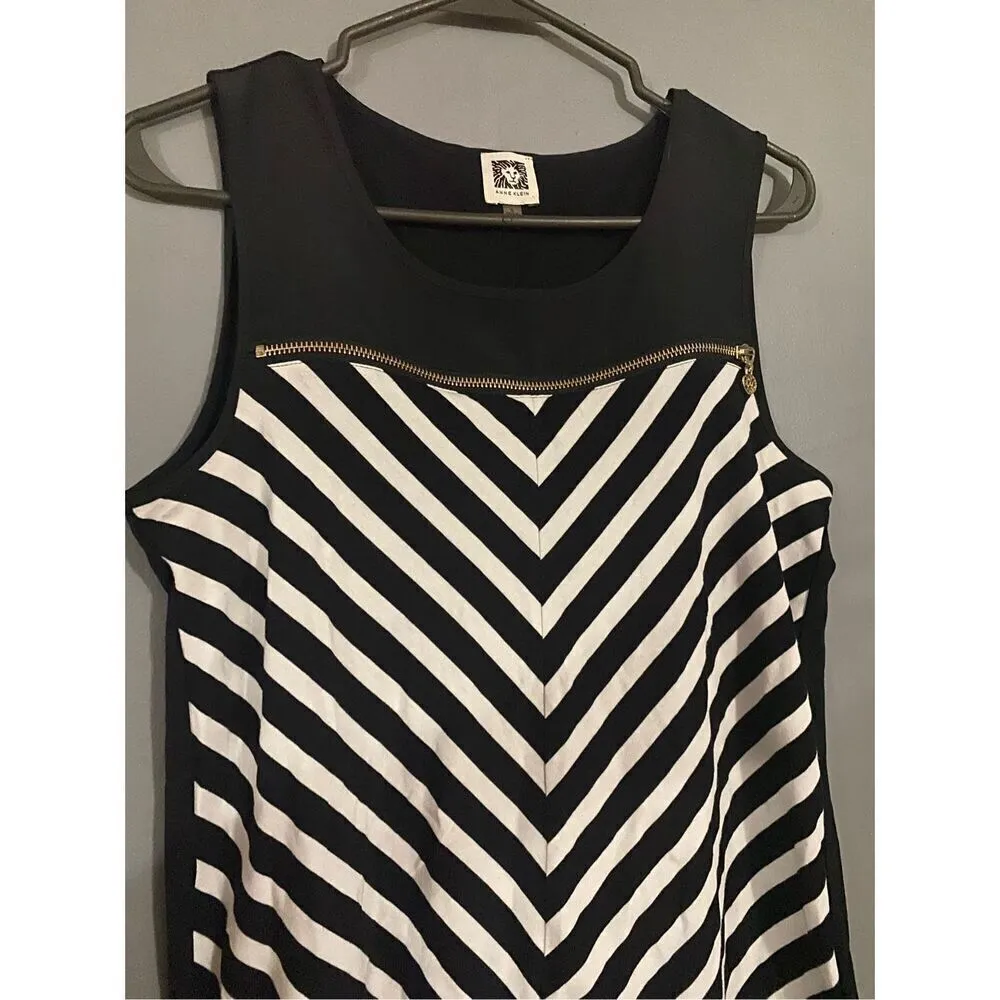 Anne Klein Sport Black & White Top Front Chevron Print Back Solid Small - Image 4
