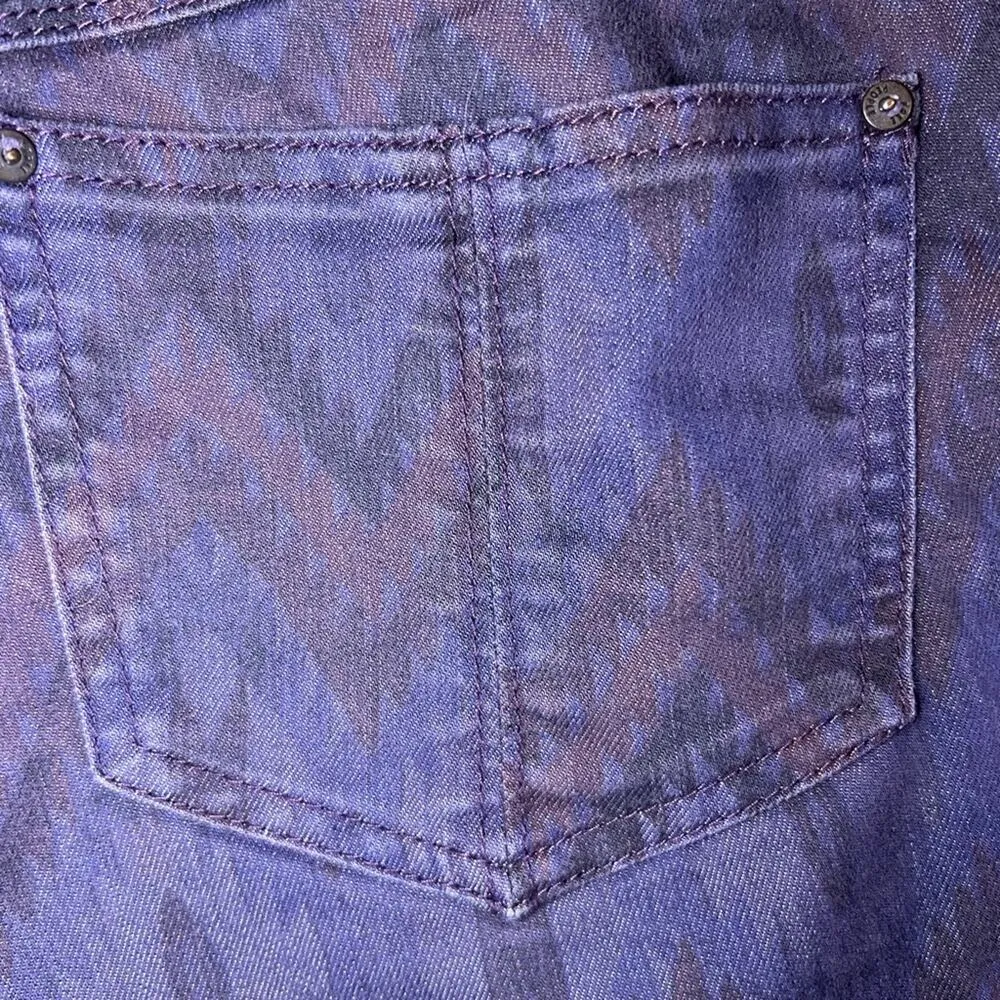 Free People Women's Purple Aztec Skinny Jeans Size 30 - Image 4