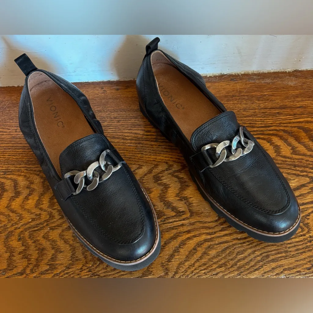 Vionic Cynthia Black Leather Loafers Textured Grip Size 8 Like New‎ - Image 3