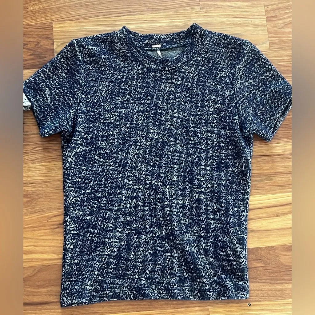 Bundle of 2 Free People Marled Mock Neck T-Shirt Black and Blue Size S - Image 4