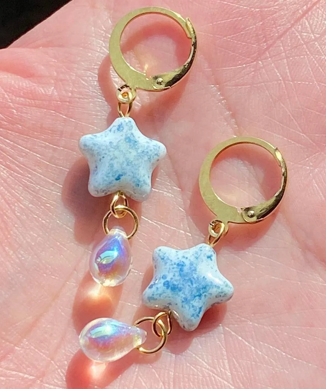 quality unique vintage rare Czech glass beads style dangle earrings🩵 - Image 4