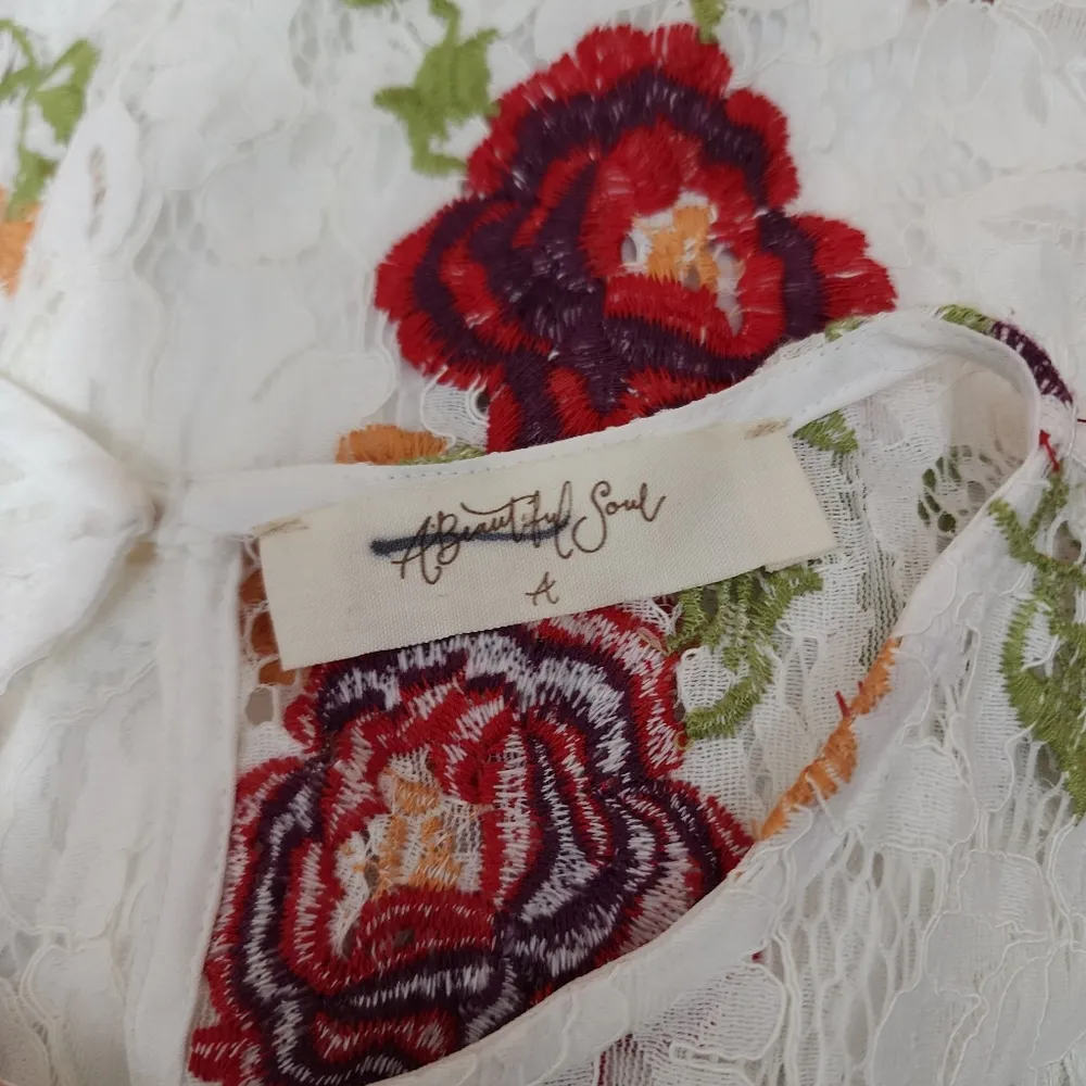 Altar'd State A Beautiful Soul red floral fit and flare lace dress size 1X - Image 6