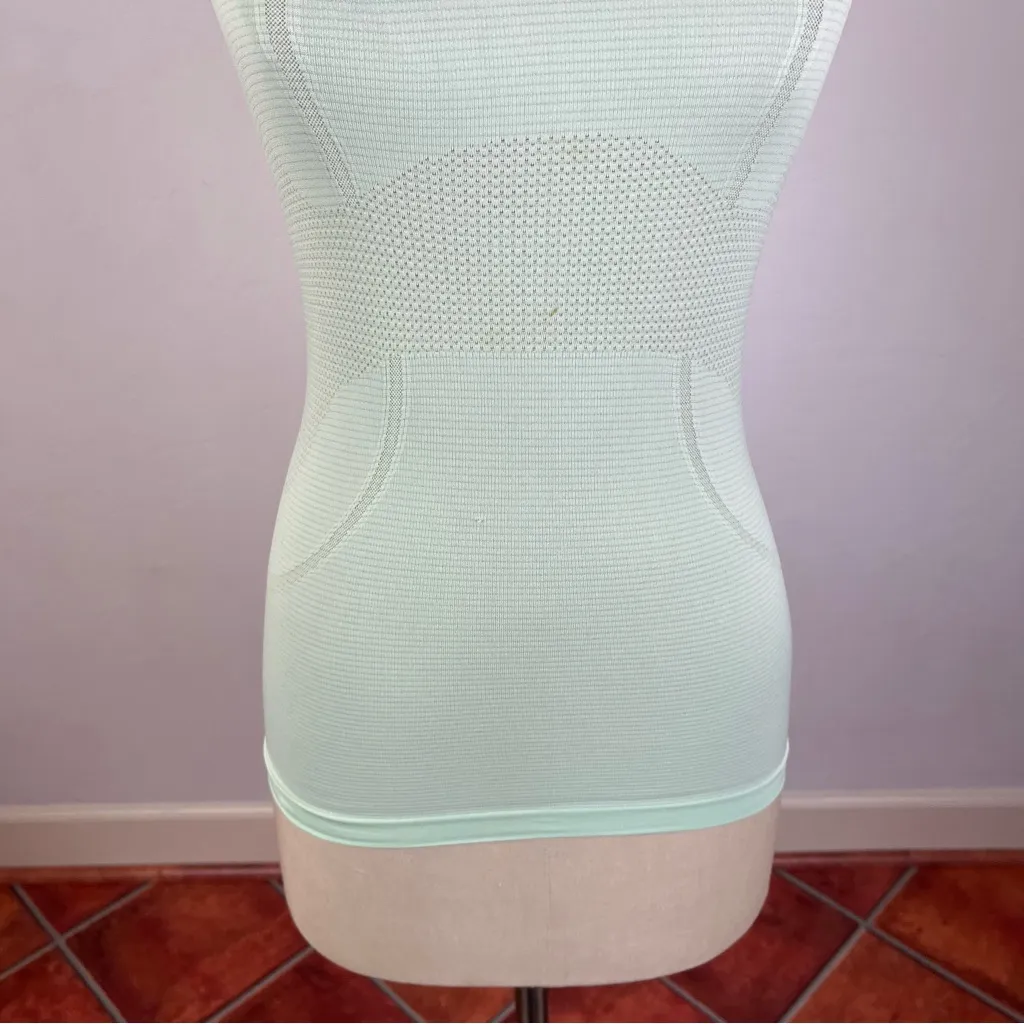 Lululemon Swiftly Tech Short Sleeve Crew in Rip Tide - Image 5