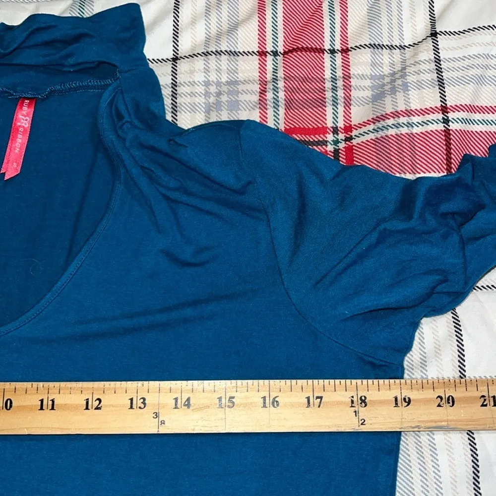 Ruby Ribbon size small women’s blouse turtleneck v - Image 6