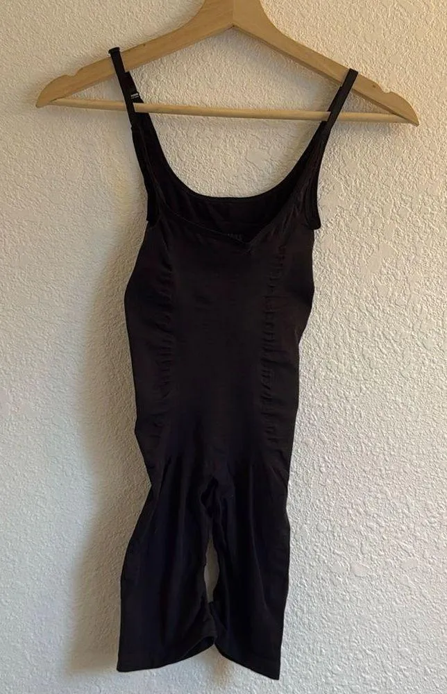 Skims lifting open bust shorts shapewear - Image 4