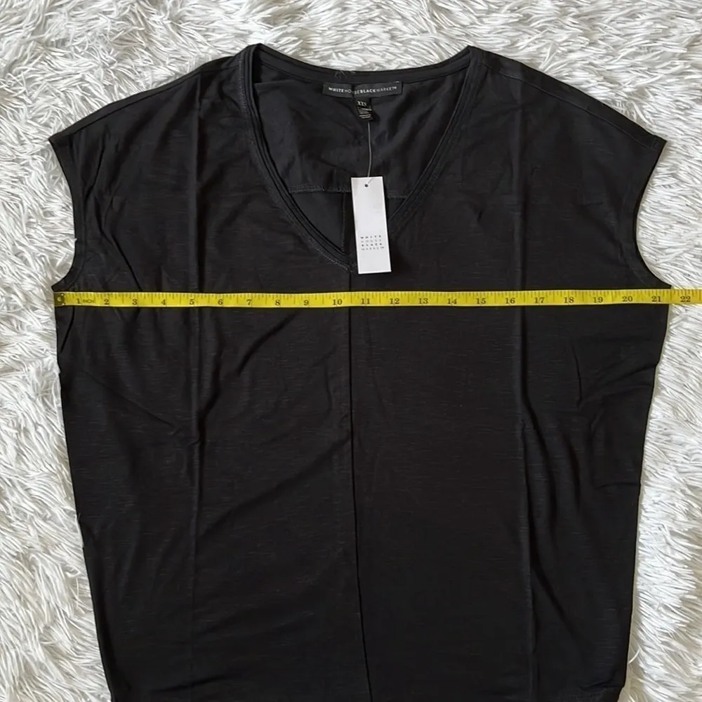 Whitehouse black Market short sleeve V neck Jetsetter Tee black size XXS - Image 7