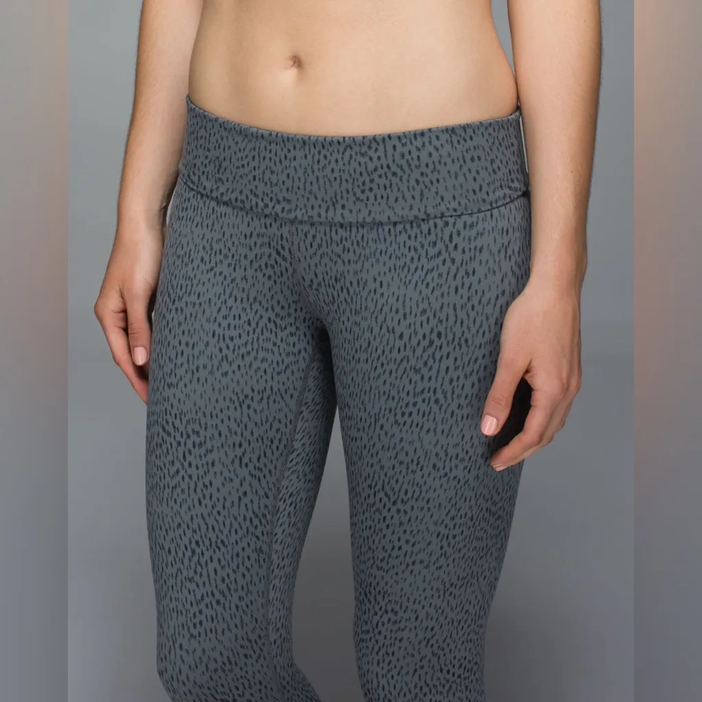 Lululemon Wunder Under Crop II Roll Down - Image 4