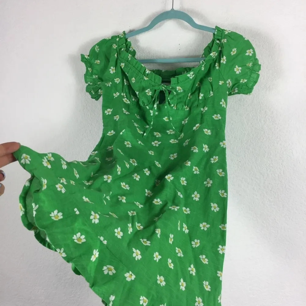 Urban Outfitters Magpie Green Floral Mini Dress Medium Off Shoulder Smocked - Image 12