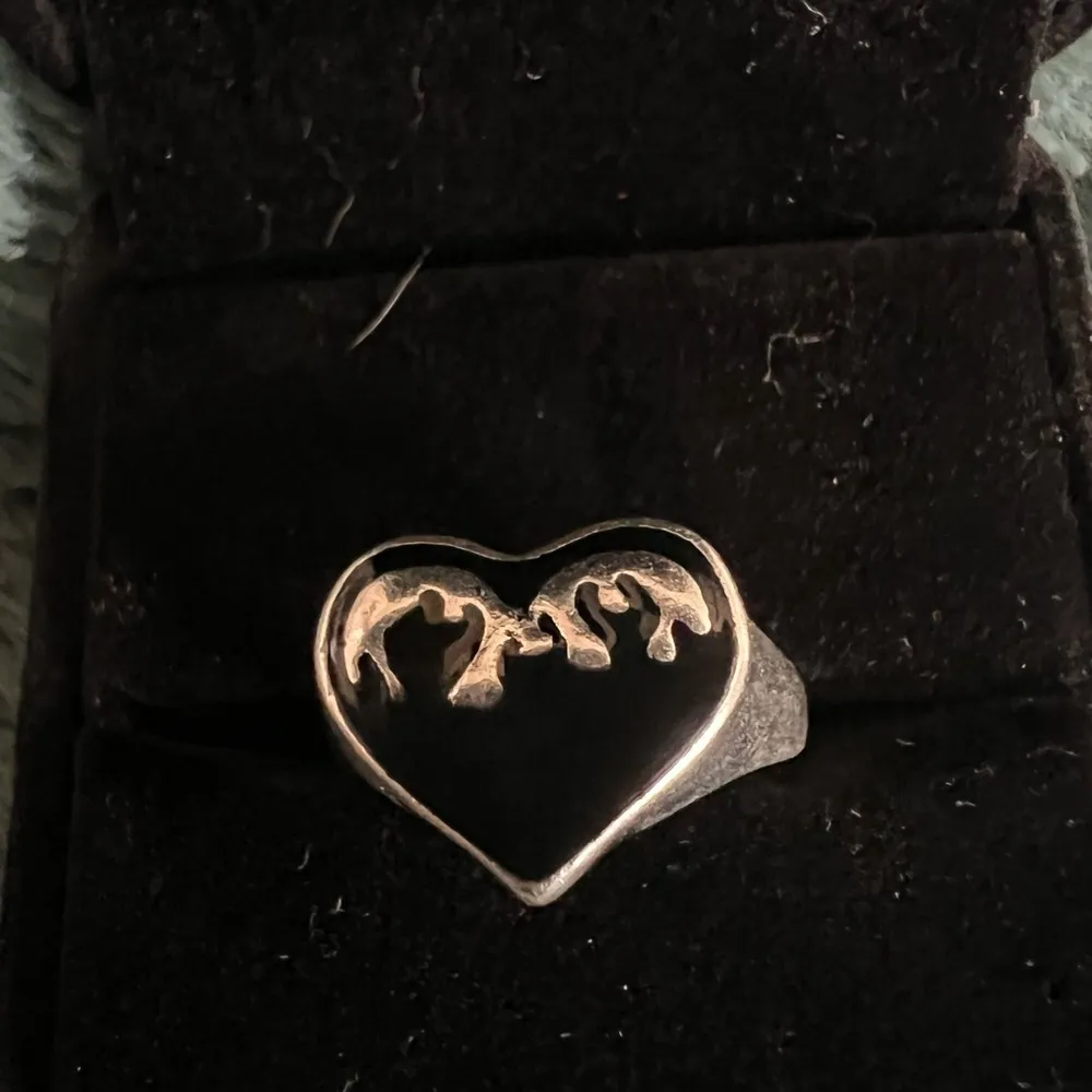 Women’s Stainless Steel Silver Ring Size 8 - Image 2