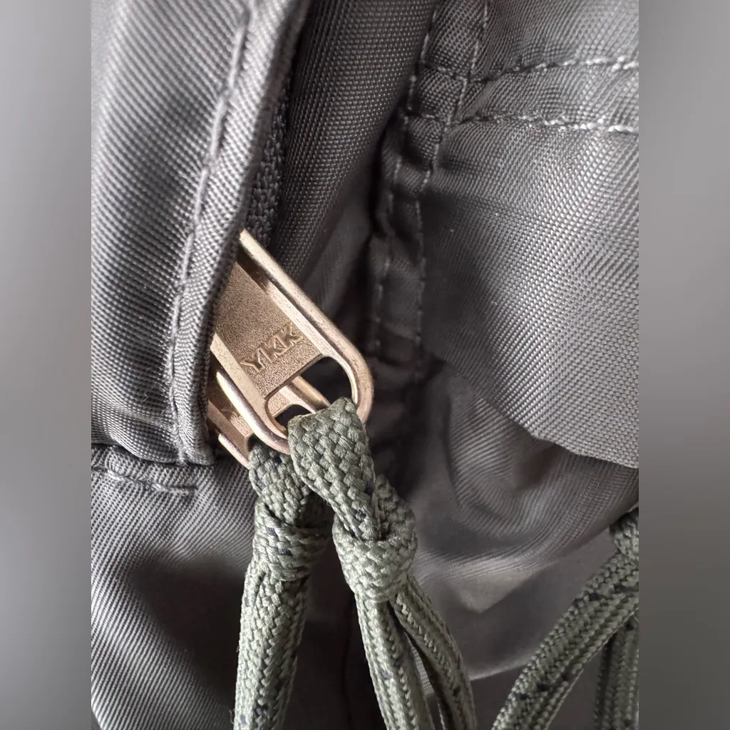 Obey Laroche Army Green Backpack w/Gold Tone Hardware EUC - Image 3